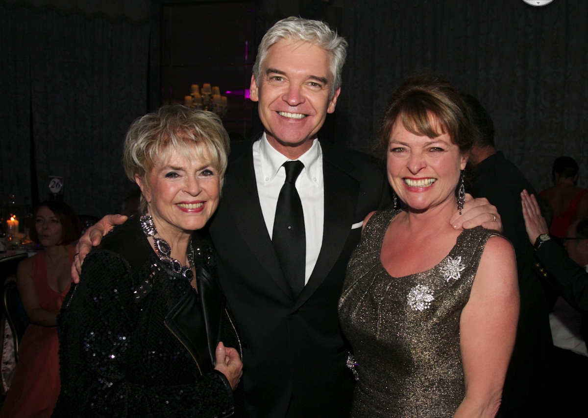 gloria-with-phillip-and-janet